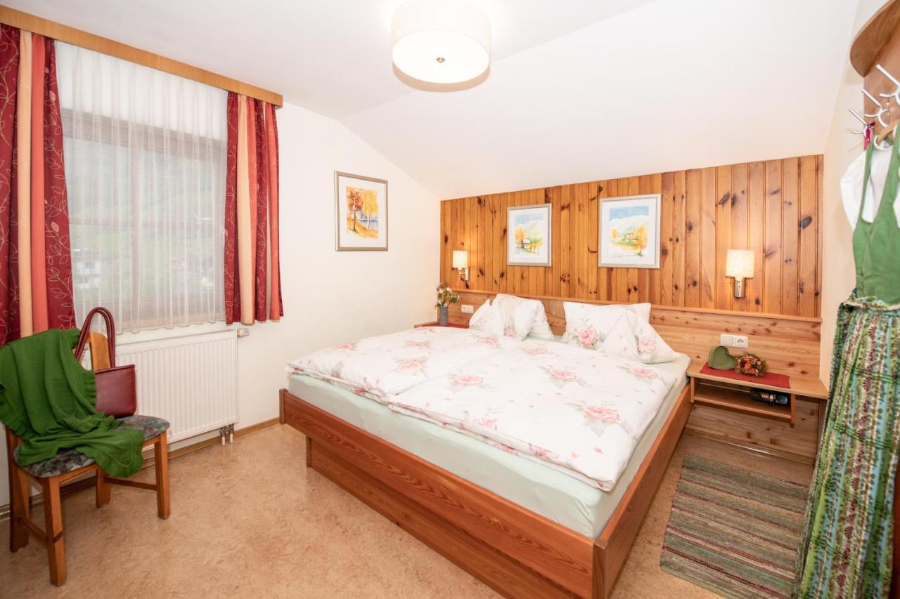 Appartement-Pension Fahrnberggut Rauris Buitenkant foto